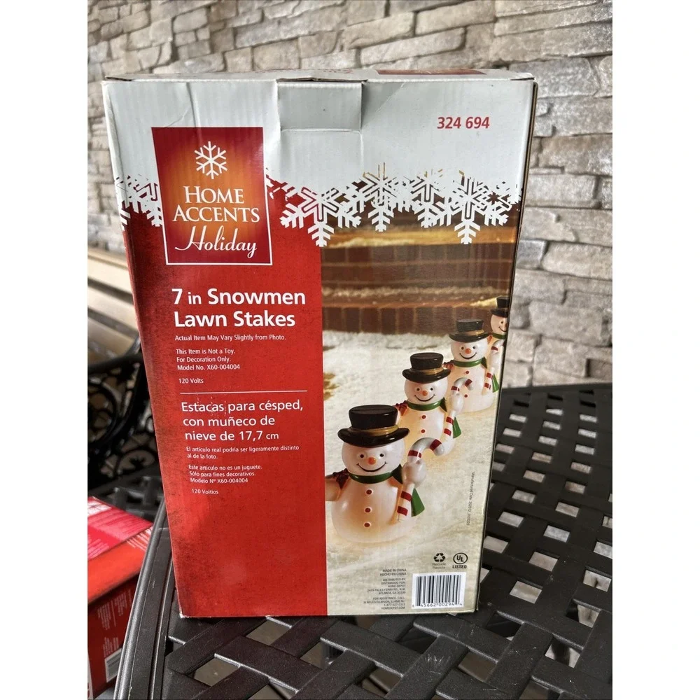 home accents holiday christmas 7 In Snowman‎ Lawn Stakes Set 4